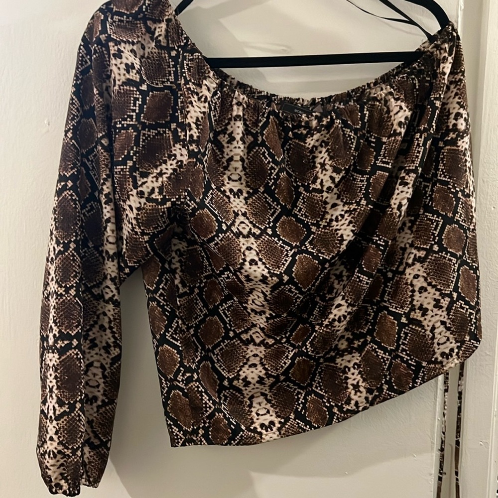 BCBG going out shirt